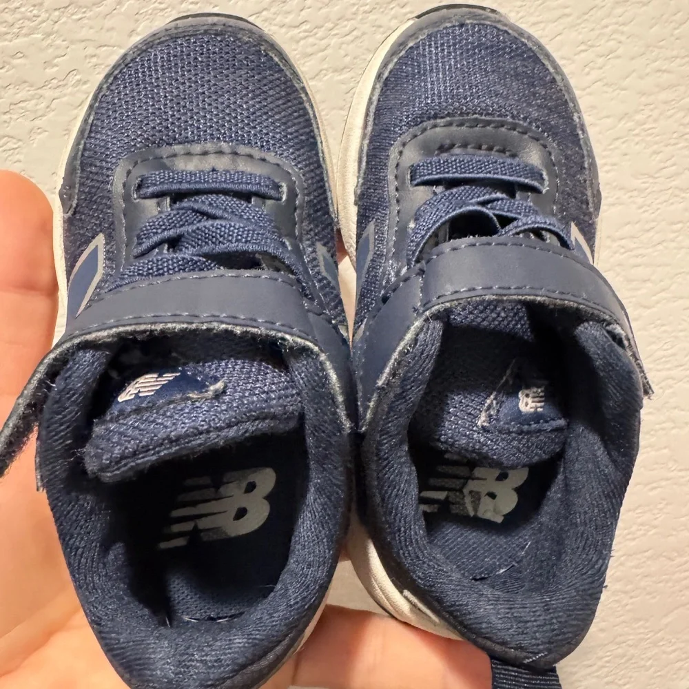 Lot of Toddler Tennis Shoes Sz 6 - Picture 16 of 16